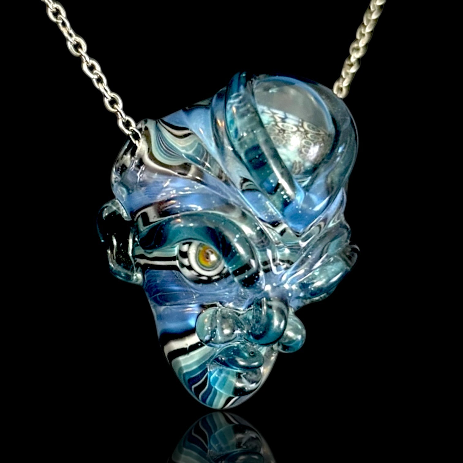 Upgrade x Eusheen Shaman Pendant