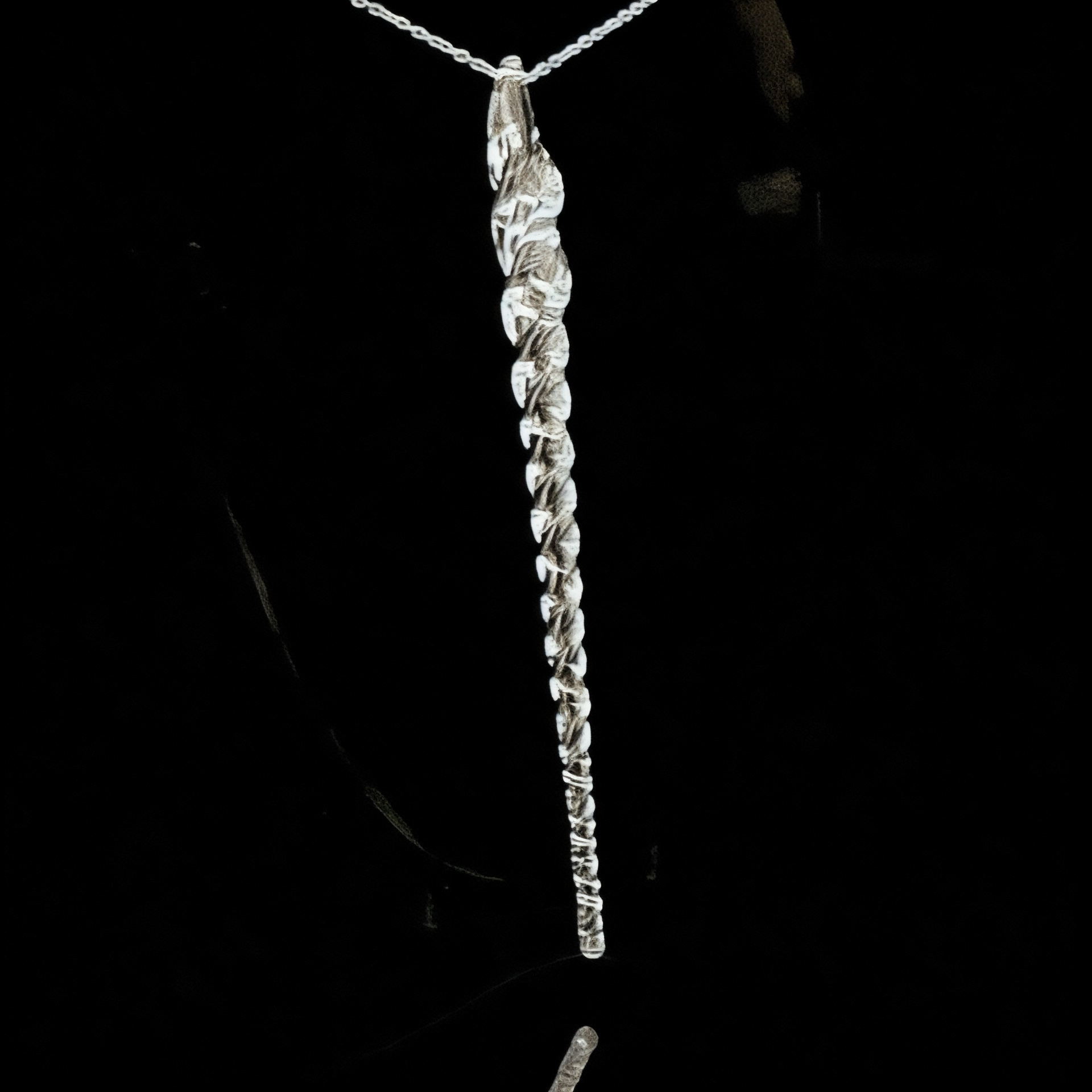 Chaka Glass Icicle Ornament/Pendant