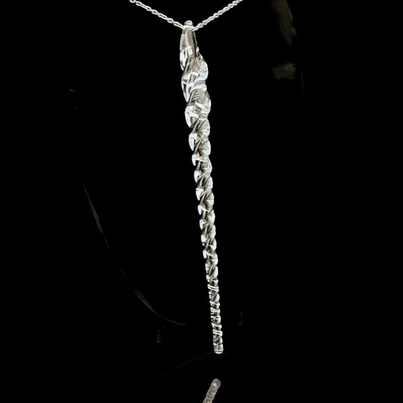 Chaka Glass Icicle Ornament/Pendant