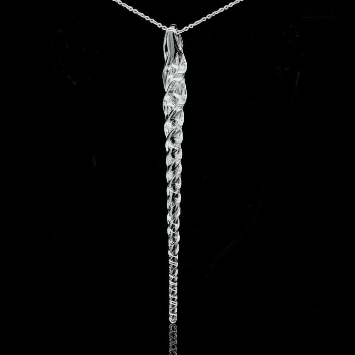 Chaka Glass Icicle Ornament/Pendant