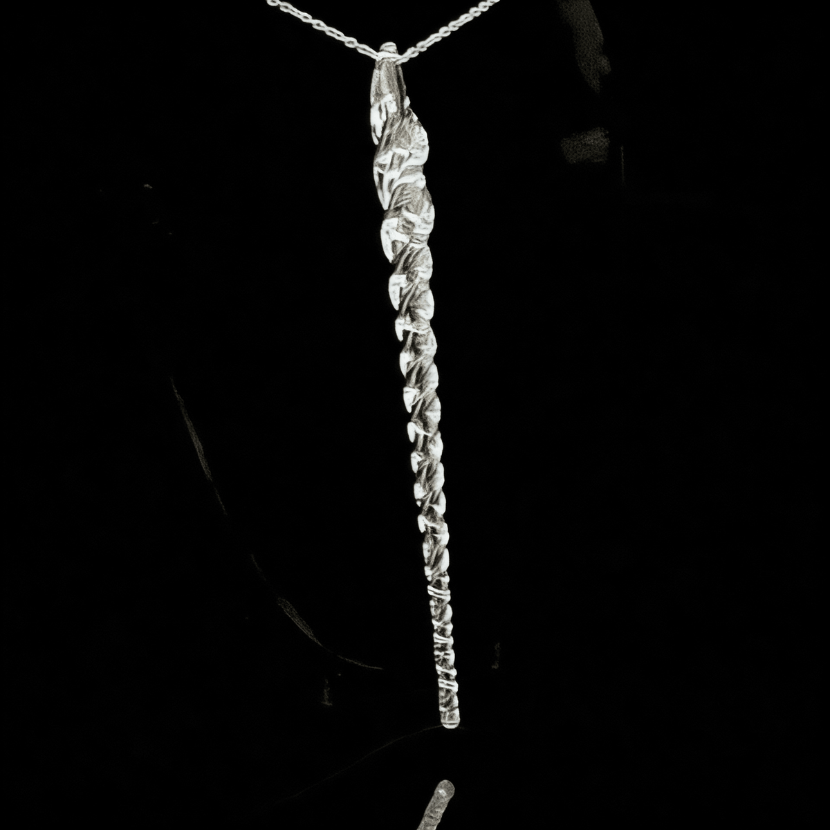 Chaka Glass Icicle Ornament/Pendant