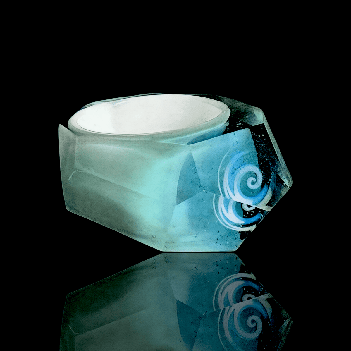 Chaka Glass Signet Ring (8.7)
