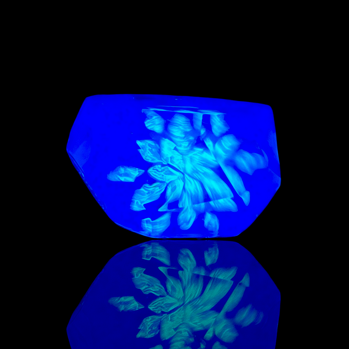 Chaka Glass Signet Ring (8)